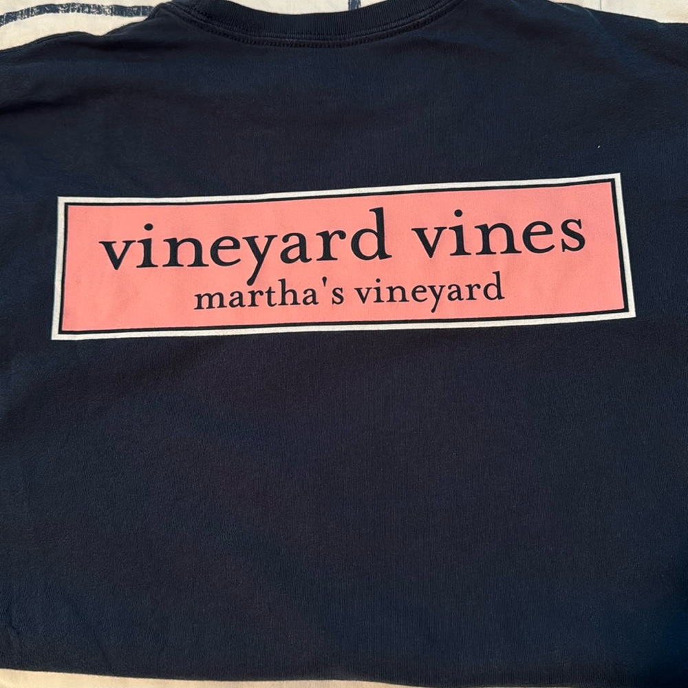 Men’s XS Vineyard Vines T-shirt, navy blue